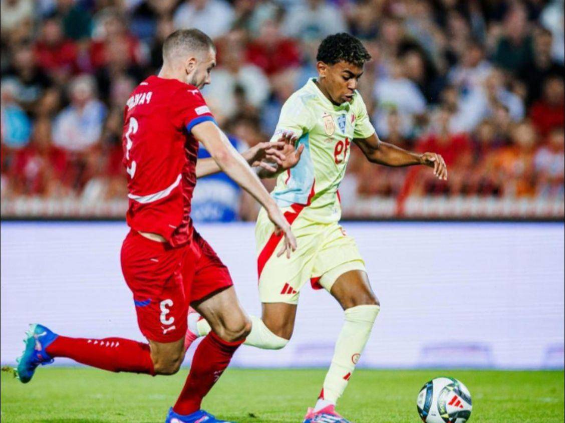 瑞士队遭遇晋级危机,欧国联全面防守 瑞士队遭遇晋级危机,欧国联全面防守