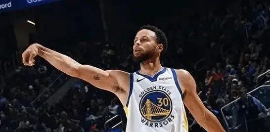 勇士大胜国王，库里狂轰40分的简单介绍