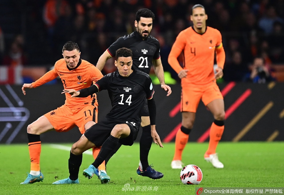 日本翻盘荷兰,穆勒惊艳世界 日本翻盘荷兰,穆勒惊艳世界